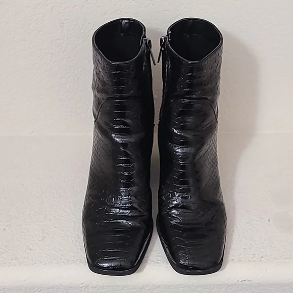 Circus by Sam Edelman Black Croc Boots. Size 7 - Picture 2 of 6